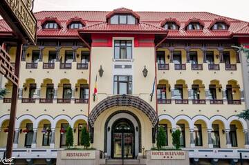 Фотографии Отель Hotel Bulevard Predeal г. Предял (Румыния) №1 Фото Отель Hotel Bulevard Predeal г. Предял 1