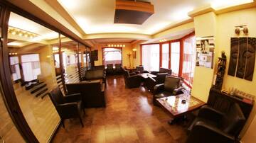 Фотографии Отели типа «постель и завтрак» Pension Montien Events & Society Resort г. Предял (Румыния) №2 Фото Отели типа «постель и завтрак» Pension Montien Events & Society Resort г. Предял 2