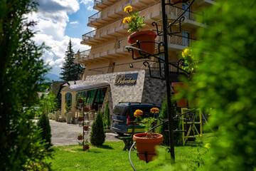 Фотографии Отель Hotel Belvedere г. Предял (Румыния) №2 Фото Отель Hotel Belvedere г. Предял 2