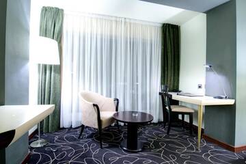 Фото номера Двухместный номер с 1 кроватью или 2 отдельными кроватями Отель Hotel Orizont г. Предял 8