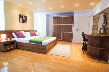 Фото номера Апартаменты с 1 спальней и террасой Апарт-отели 6 Apartments г. Предял 34