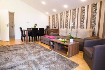 Фото номера Апартаменты с 2 спальнями и террасой Апарт-отели 6 Apartments г. Предял 11