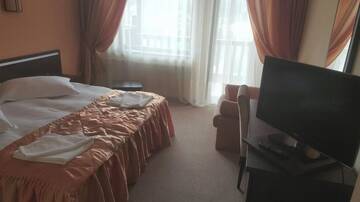 Фото номера Двухместный номер с 1 кроватью и балконом Отель Hotel Mont Blanc г. Предял 11