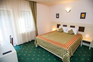 Фото номера Двухместный номер с 1 кроватью и балконом Отель Hotel Draga Maria г. Предял 17