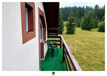 Фото номера Двухместный номер с 1 кроватью и видом на горы Гостевой дом FOX VALLEY VILLA г. Предял 9