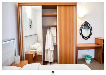 Фото номера Трехместный номер с видом на горы Гостевой дом FOX VALLEY VILLA г. Предял 11