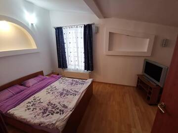 Фото номера Люкс с 3 спальнями Гостевой дом Poetic Great Villa г. Предял 31
