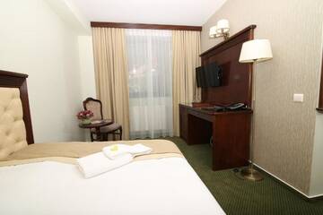 Фото номера Одноместный номер №3 Отель Hotel Carmen г. Предял 6