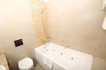 Фото номера Suite with Balcony 3*** Отель Hotel Carmen г. Предял 6