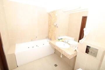 Фото номера Suite with Balcony 3*** Отель Hotel Carmen г. Предял 8