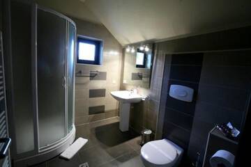 Фото номера Двухместный номер с 1 кроватью и балконом Гостевой дом Maya House г. Предял 7