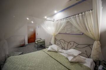 Фото номера Улучшенный двухместный номер с 1 кроватью Отель Predeal Comfort Suites г. Предял 13