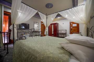 Фото номера Улучшенный двухместный номер с 1 кроватью Отель Predeal Comfort Suites г. Предял 14