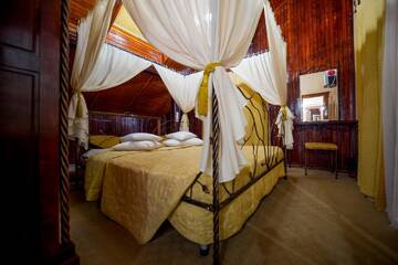 Фото номера Улучшенный двухместный номер с 1 кроватью Отель Predeal Comfort Suites г. Предял 2