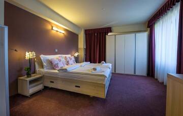 Фото номера Стандартные апартаменты Отель Eden Grand Resort г. Предял 6