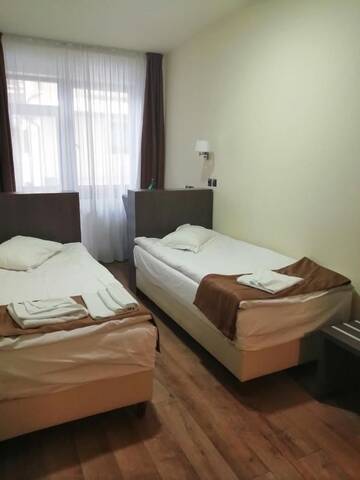 Фото номера Двухместный номер эконом-класса с 2 отдельными кроватями Отель Hotel Piemonte г. Предял 5