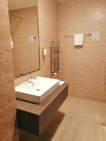Фото номера Двухместный номер эконом-класса с 2 отдельными кроватями Отель Hotel Piemonte г. Предял 2
