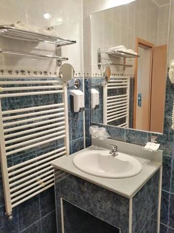 Фото номера Стандартный двухместный номер с 1 кроватью Отель Hotel Piemonte г. Предял 3