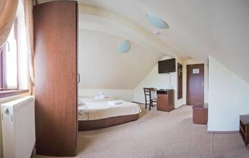 Фото номера Двухместный номер эконом-класса с 2 отдельными кроватями Отель Hotel Piemonte г. Предял 3