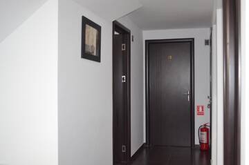 Фото номера Семейный номер с видом на горы Гостевой дом Vila Dor de Munte Predeal г. Предял 4