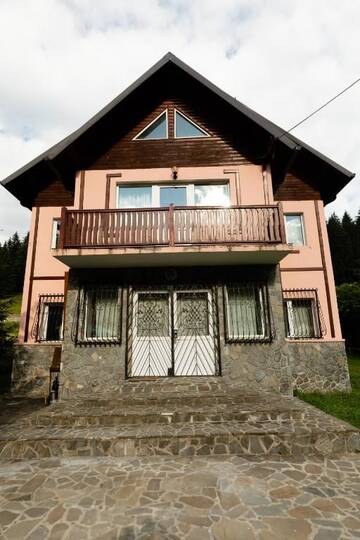 Фото номера Дом с 5 спальнями Дома для отпуска Casa RAI г. Предял 117