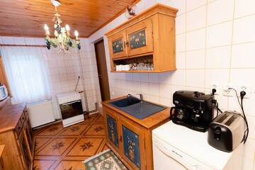 Фото номера Дом с 5 спальнями Дома для отпуска Casa RAI г. Предял 22