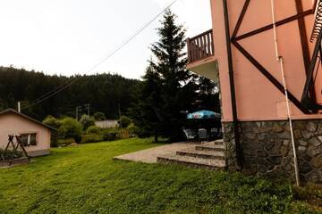 Фото номера Дом с 5 спальнями Дома для отпуска Casa RAI г. Предял 84
